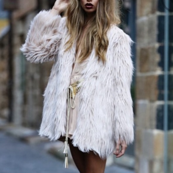 Nwt Revolve Lioness Faux Fur Portofino 